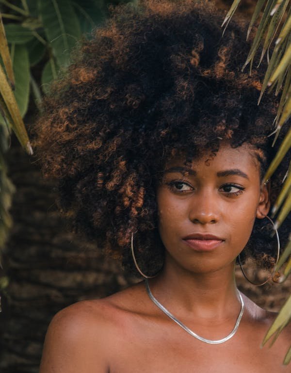 Soins naturels pour sublimer vos cheveux bouclés